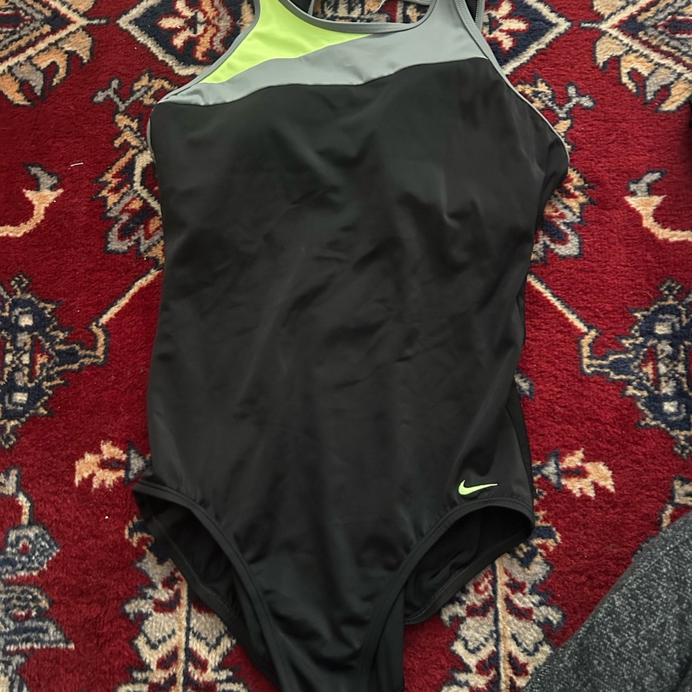 Nike Elegant Black Women's Swimsuit